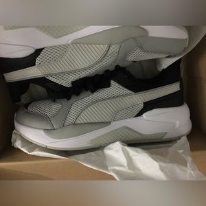 Puma X-ray glitch soft foam size 9.5 gray limestone black/white